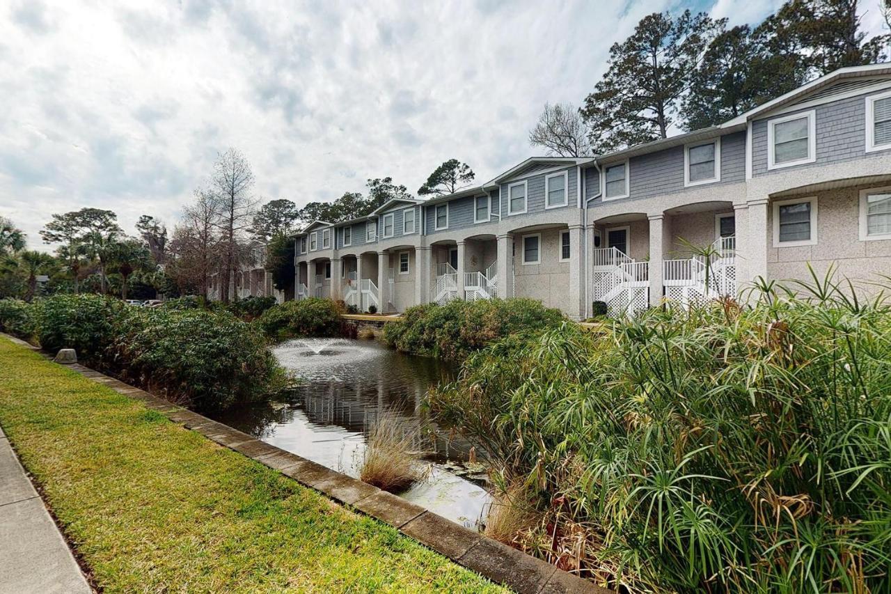 Salty Breeze At Demere Landing Unit 168 - Salt Air Dr Villa St. Simons Island Exterior photo